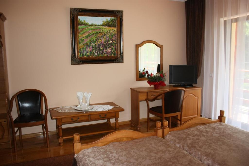 Pension Curmatura Stezii Rasinari Quarto foto