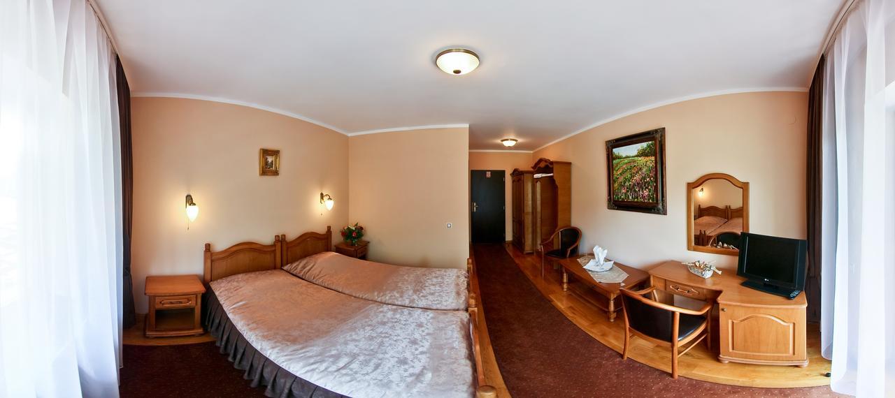 Pension Curmatura Stezii Rasinari Exterior foto